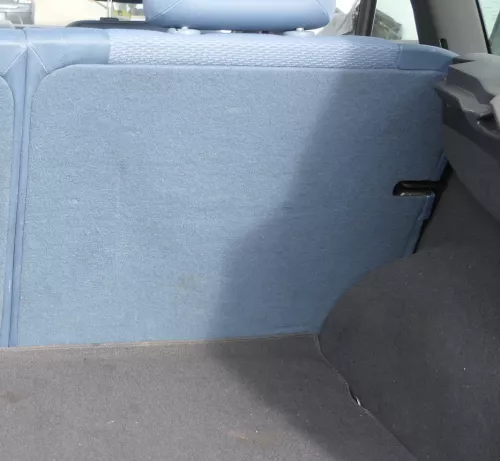 Audi A2 8Z Sitz hinten rechts Sitzfläche Rücksitz Rückbank blau sinus neptunblau (165841)