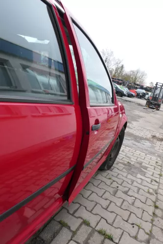 VW Golf 4 Bora Tür vorne rechts Beifahrertür 4/5-Türer+Kombi Variant rot LY3D (166132)