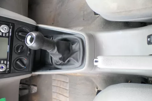 VW Golf 4 Bora Schaltknauf Schaltsack Schaltung Schaltknüppel schwarz Benziner 5 (166150)