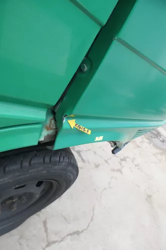 VW T4 kurze Version Kotflügel vorne rechts grün Polizei (166170)