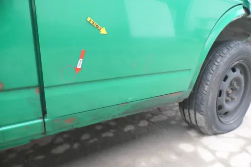 T4 Tür vorne rechts Beifahrertür Caravelle 7D0831056C ohneAnbauteil grün Polizei (166171)