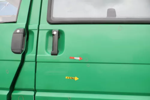 T4 Transporter Tür links Schiebetür mit Scheibe Multivan Caravelle grün Polizei (166175)