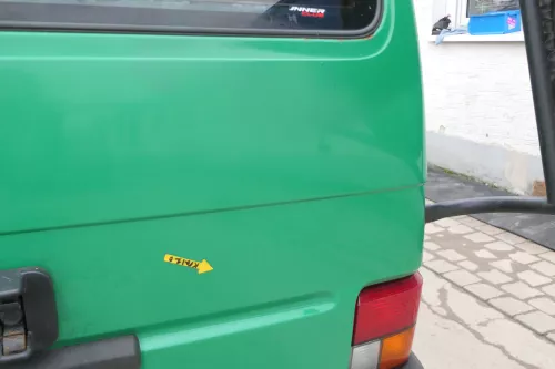 VW T4 Transporter Heckklappe Klappe hinten Kofferraumklappe grün Polizei Scheibe (166178)