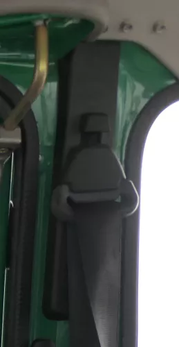 VW T4 Transporter Höhenverstellung für Gurt vorne rechts oder links passend