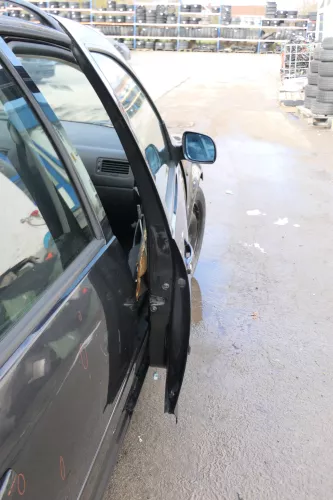 Golf 4 Bora Tür vorne rechts Beifahrertür 4/5-Türer Kombi Variant schwarz LC9Z (166213)