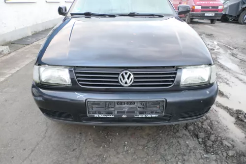 VW Polo Kombi 6K Kühlergrill Grillleiste vorne Leiste Grill VW schwarz LC9Z Zeic