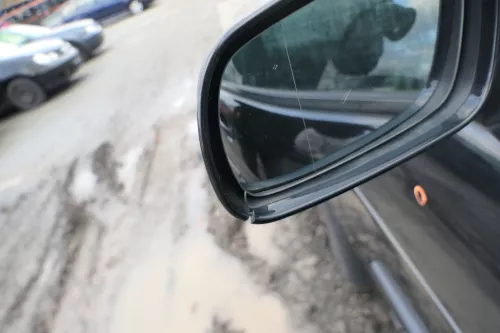 Polo Kombi mechanischer Spiegel vorne links Außenspiegel schwarz LC9Z abBj.1999 (166310)