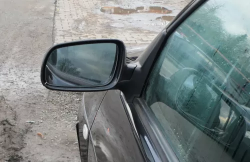 Polo Kombi mechanischer Spiegel vorne links Außenspiegel schwarz LC9Z abBj.1999