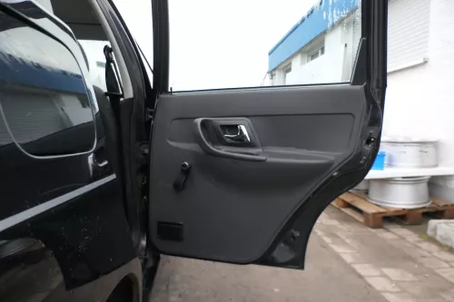 4x Polo Kombi ab Bj.2000 Türverkleidung Verkleidung Tür vorne links hinten Facel (166312)