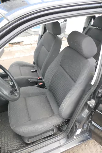 VW Polo Kombi 6K Caddy 9K Türdichtung Dichtung Tür vorne links Fahrertür