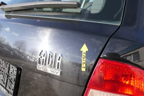 Skoda Fabia 6Y6 Schrägheck Heckklappe Kofferraumklappe hinten schwarz LF9R (166389)