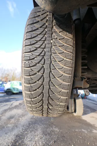 2x Polo 6R 9N Ibiza Felgen 185/60 R14 82T Winterreifen M+S 6jx15 ET38 Reifen 7mm (166406)