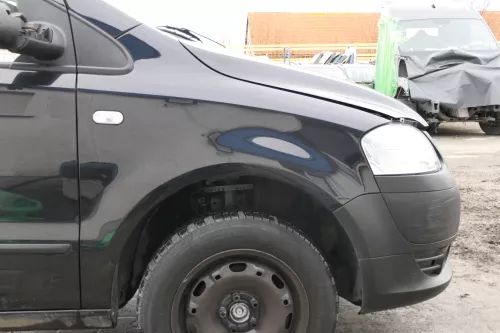 VW Fox 5Z Kotflügel vorne rechts schwarz LC9Z