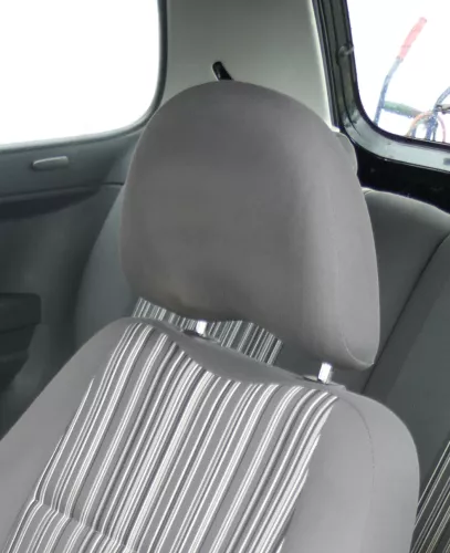 + VW Fox 5Z Kopfstütze vorne links oder rechts 5Z0881901AJ 5C7