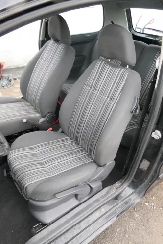 VW Fox Sitz Fahrersitz vorne links OHNEAirbag höhenverstellbar  v (166454)