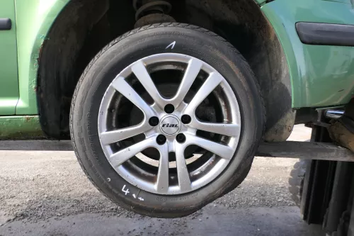 1x Felge Alufelge Golf 4 VW Polo 9N 9N3 7j x15 H2 ET38 - KBA 46483 Rial      1