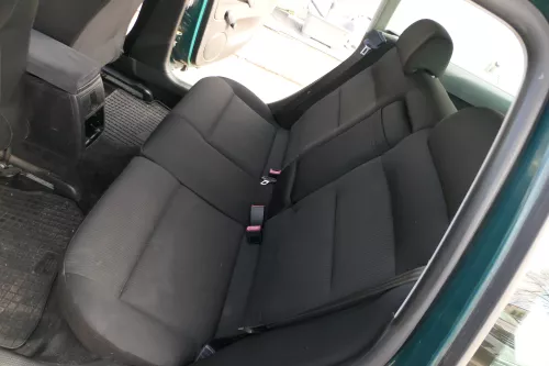 Passat 3B 3BG Kombi Avant Variant Sitz Rückbank Rücksitzbank Kopfstützen schwarz (166578)