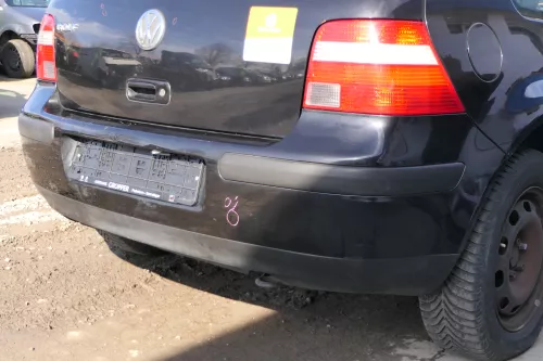 VW Golf 4 Limousine Stoßstange hinten Heckstoßstange Stoßfänger schwarz LC9Z (166627)