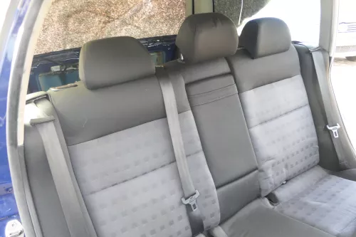 VW Passat 3B 3BG Kombi Variant Sitz Rückbank Rücksitzbank 3 Punkt Gurt Sport (166655)