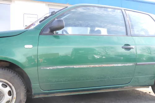 VW Lupo Seat Arosa Tür vorne links Fahrertür grün LA6N (mechanischer FH)