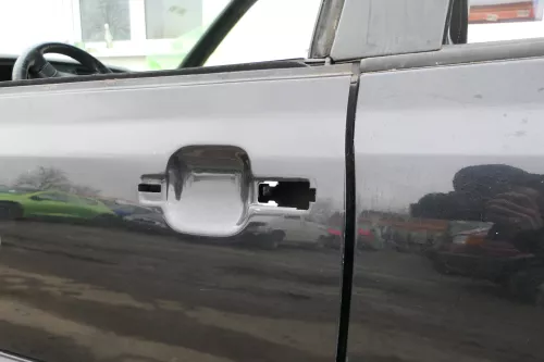 VW Golf 3 4 1E Cabrio Tür vorne links Fahrertür schwarz LC9Z - ohne Anbauteile (166772)