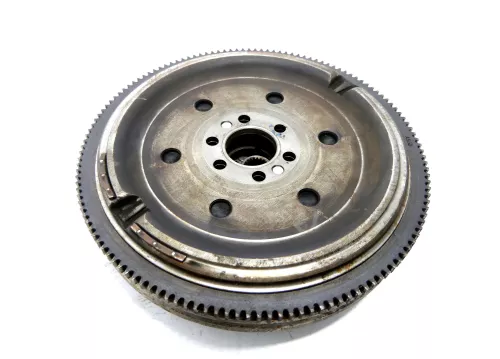 Audi A4 B5 Schwungrad Schwungscheibe Druckplatte AHL ADP 1,6l 74kw Kupplung (166915)