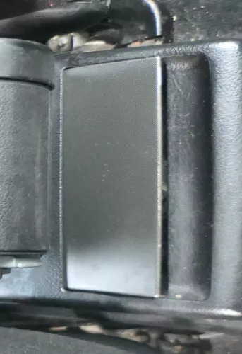 VW Passat 3B 3BG Mittelkonsole Verkleidung Aschenbecher Dekor braun netzoptik (166931)