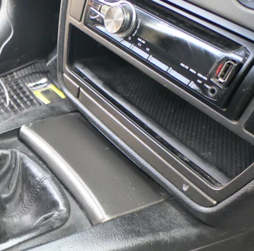VW Passat 3B 3BG Mittelkonsole Verkleidung Aschenbecher Dekor braun netzoptik (166931)