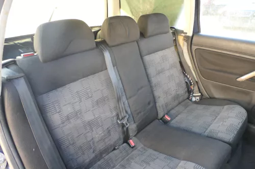 VW Passat 3B 3BG Kombi Variant Sitz Rückbank Rücksitzbank 3 Punkt Gurt Sport (166950)