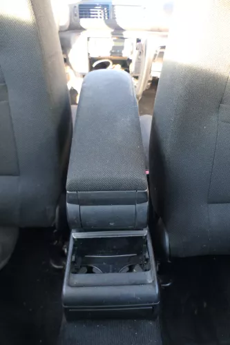 VW Passat 3B Mittelarmlehne Armlehne Lehne Mitte Original schwarz dunkel (166951)