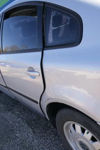 VW Passat 3B 3BG Limousine Tür hinten links silber grau LB7Z satinsilber (166972)