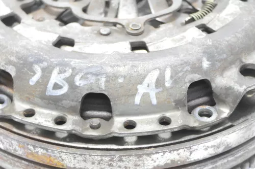 VW Passat 3B A4 B5 Schwungrad Zweimassenschwungrad AVF 1,9 TDI 96kw 136PS (167133)