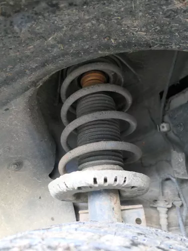 1x Polo 9N 9N3 Fox Ibiza 6L Federbein Stoßdämpfer Feder vorne Sportfeder (167215)