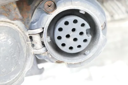 VW T4 Kastenwagen feste starre Anhängerkupplung mit Kabelbaum original F5818 (167267)