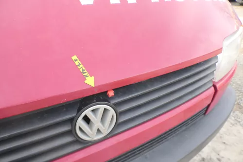 VW T4 Transporter Pritsche Motorhaube Haube Klappe vorne rot LK3A (167300)