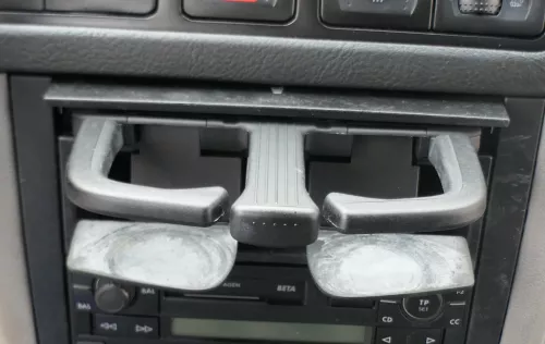 VW Golf 4 Bora Becherhalter Getränkehalter für Dosen Halter Getränke