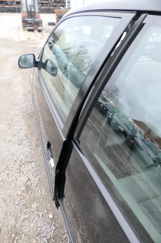 VW Lupo Seat Arosa Tür vorne links Fahrertür schwarz L041 (für elektr.Fensterhe (167568)