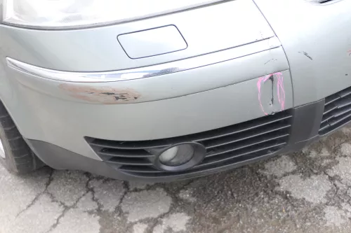 VW Passat 3BG Stoßstange vorne Frontstoßstange Stoßfänger grau LA7S SWR (167595)