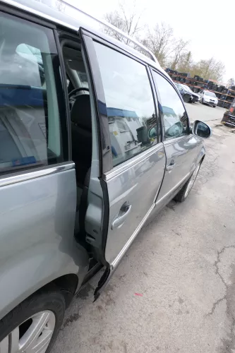 VW Passat 3B 3BG 3B6 Kombi Avant Tür hinten rechts mit Scheibe grau LA7S (167598)