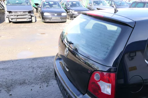 VW Polo 9N3 9N Heckklappe Kofferraumklappe Klappe schwarz L041 - Scheibe ohne (167760)