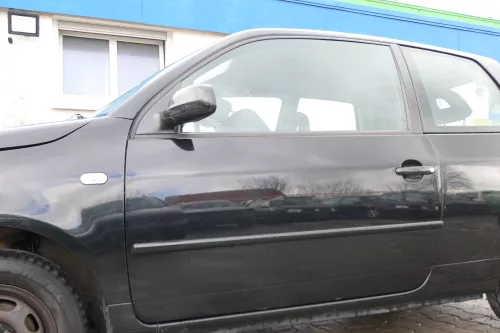 VW Lupo Seat Arosa Tür vorne links Fahrertür schwarz L041 (mechanischer FH)