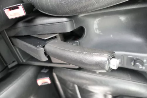 Audi A6 4B Handbremse Feststellbremse schwarz Leder Verkleidung Abdeckung