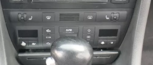 Audi A6 4B C5 Steuergerät Klimaanlage Klimabedienteil 4B0820043AR Climatronic d