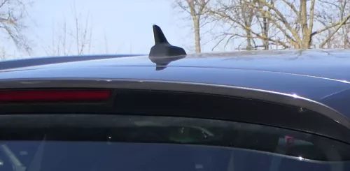 Audi Q7 4L Antenne Antennenstab Antennensockel Sockel 4L0035503F schwarz (167972)