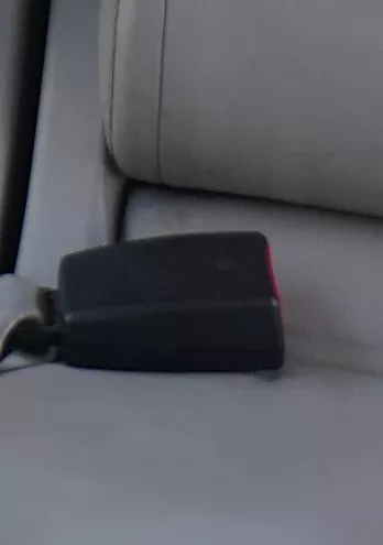 Audi Q7 4L Gurtschloß Schloß Gurt hinten mitte Sitz