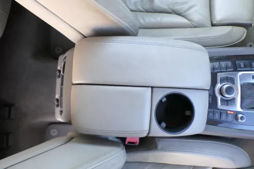 Audi Q7 4L Mittelarmlehne Armlehne original grau lichtgrau Leder S-line