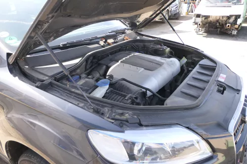 Audi Q7 4L Schloßträger Aufnahme für Kühler 4L0805594A mit Kühler Kondensator