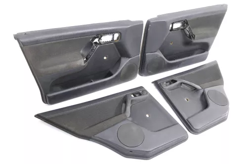 4x Golf 3 1H Türverkleidung Verkleidung Tür vorne links+rechts schwarz 4/5-Türer (168464)