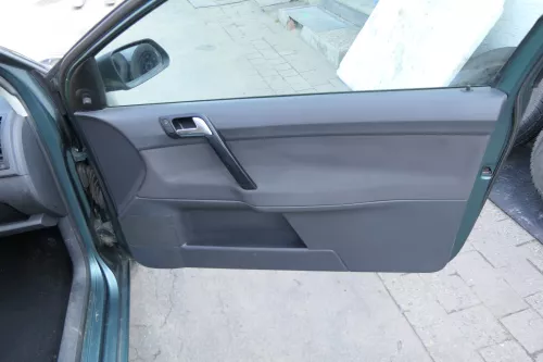 1x VW Polo 9N Türverkleidung Verkleidung Tür vorne rechts 2/3-Türer Beifahrertür (168487)