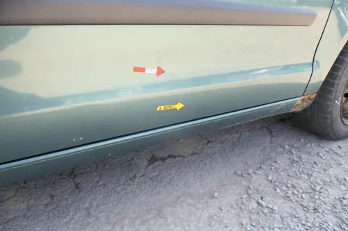 Polo 9N 9N3 Tür vorne rechts Beifahrertür 2/3-Türer grün LA6L ohneAnbauteile (168499)